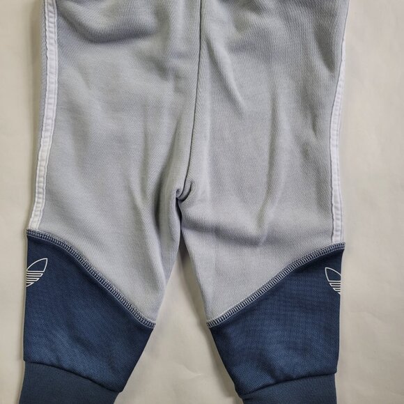 Adidas Original 2 Piece Crew Set - Picture 10 of 12